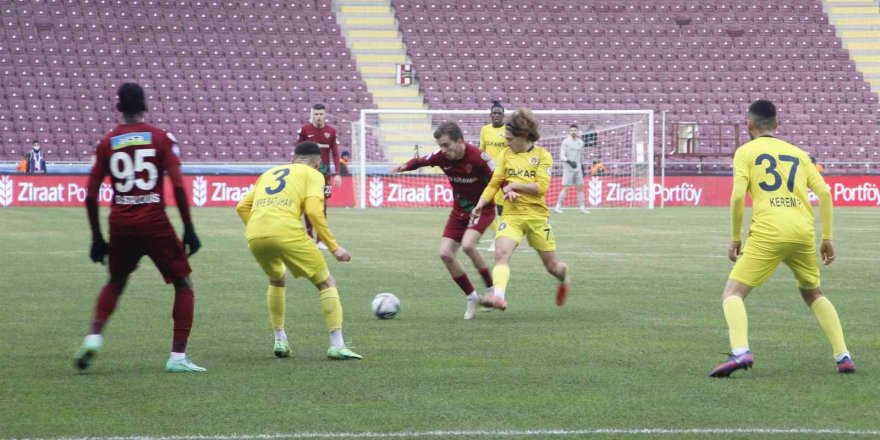 Ziraat Türkiye Kupası: A. Hatayspor: 0 - Menemenspor: 0 (ilk Yarı)