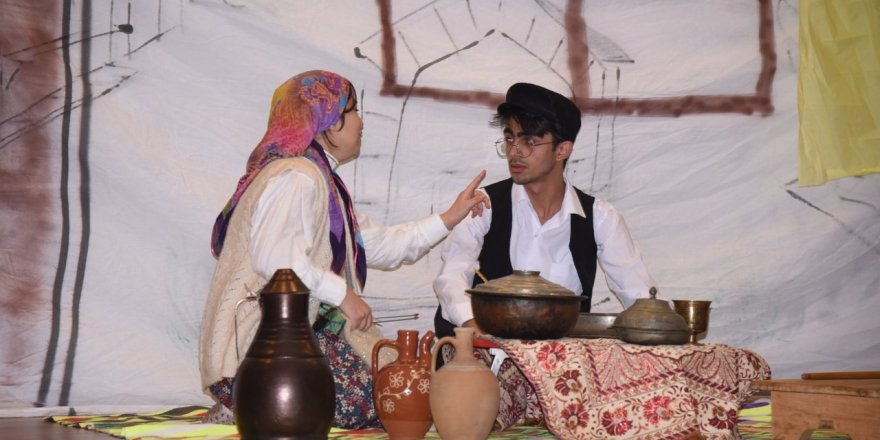 Osmaniye’de Liseler Arası Tiyatro Yarışması