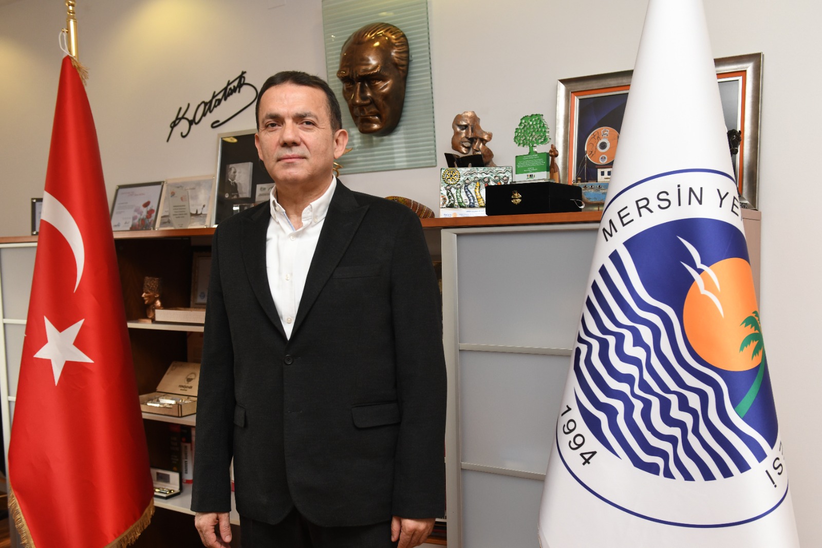 Başkan Özyiğit, 3 Ocak Mersin'in kurtuluş gününü kutladı.