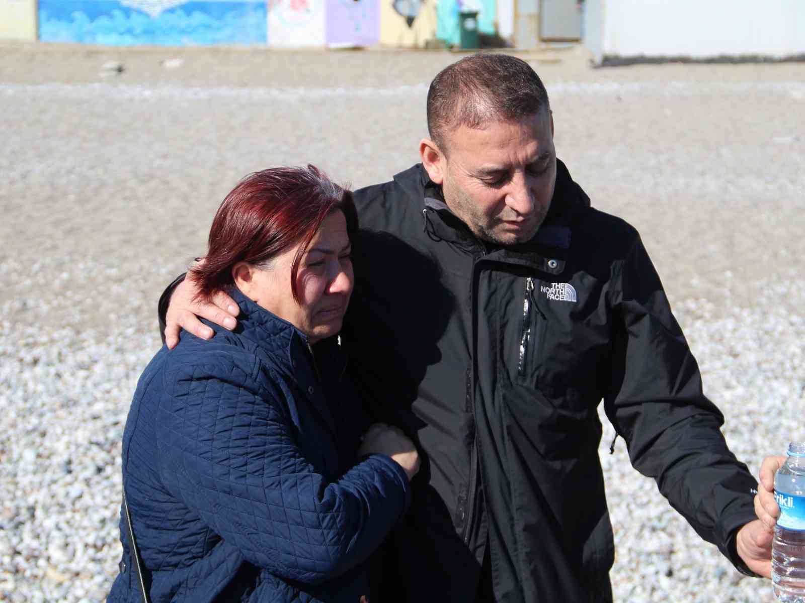 Antalya'da 14 Gündür Kayıp Olan Oğlunu Arayan Anne "Sadece Alo Desin"
