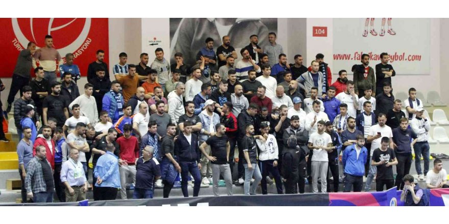 Çukurova Belediyesi Spor Kulübü Mağlubiyetle Başladı