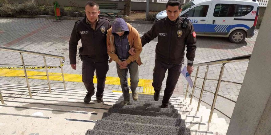 Antalya’da 8 Yıl 9 Ay Kesinleşmiş  Hapis Cezası İle Aranan Şahıs Yakalandı