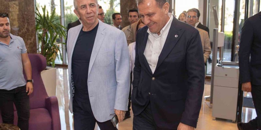 Chp’li Büyükşehir Belediye Başkanları Mersin’de Buluştu