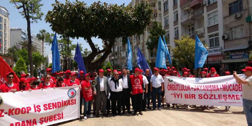 Tez-koop İş Sendikası Üyeleri, Mersin Üniversitesi Yönetimini Protesto Etti