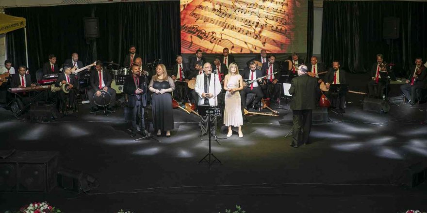 Mersin Büyükşehir Belediyesinden ‘yıldızların Altında’ Konseri