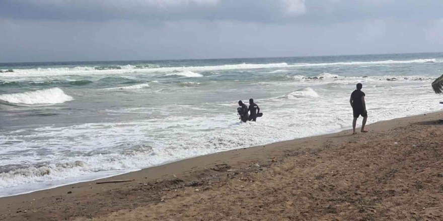 Mersin’de Serinlemek İçin Denize Giren Şahıs Kayboldu