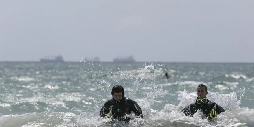 Mersin’de Denizde Kaybolan Genci Arama Çalışmaları Sürüyor
