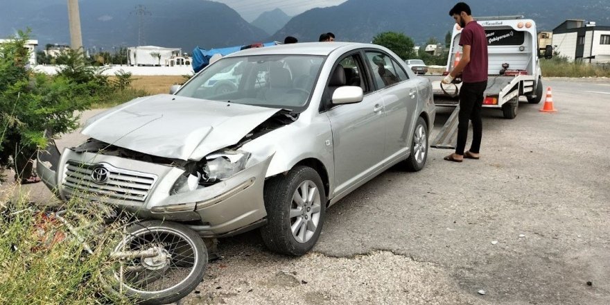 Osmaniye’de 3 Aracın Karıştığı Kazada 2 Kişi Yaralandı