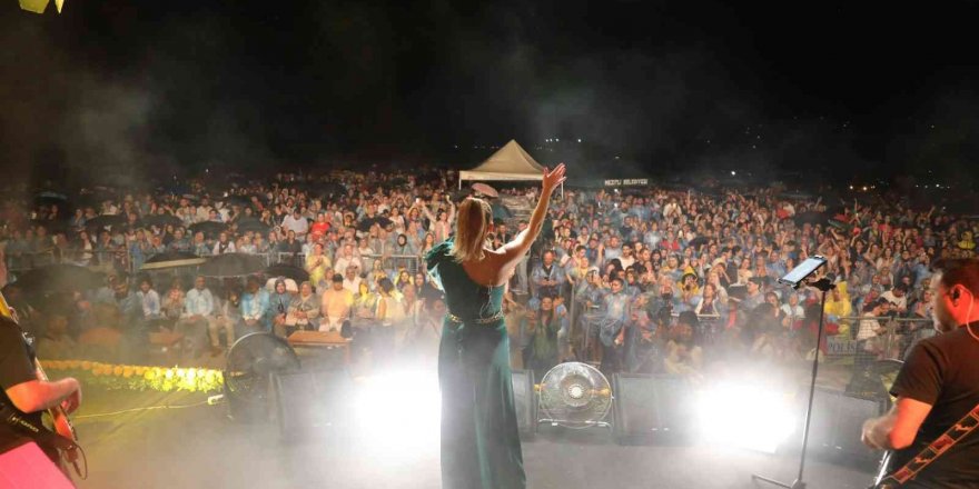 Soli Güneş Festivali Funda Arar Konseri İle Başladı