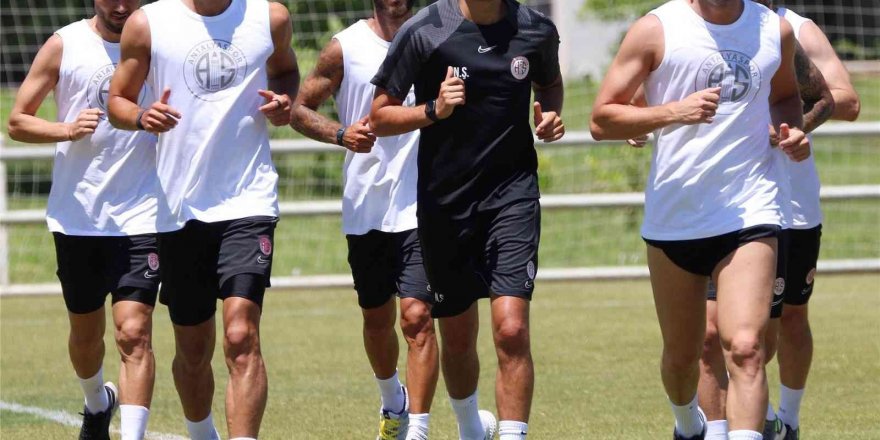 Antalyaspor, Yeni Sezon Hazırlıklarına Salonda Başladı