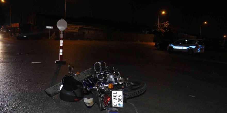 Adana’da Cipe Çarpan Motosiklet Sürücüsü Öldü