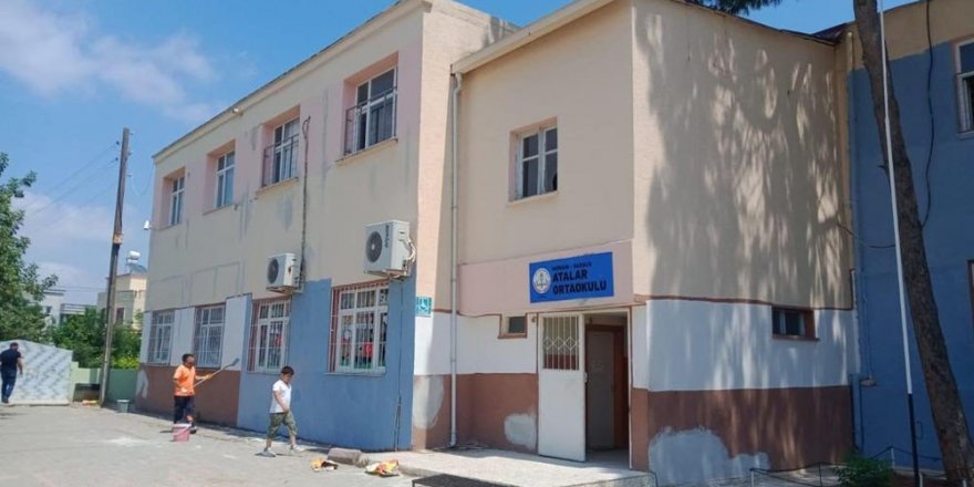 Mersin’de Belediyeden Okullara Tadilat Desteği