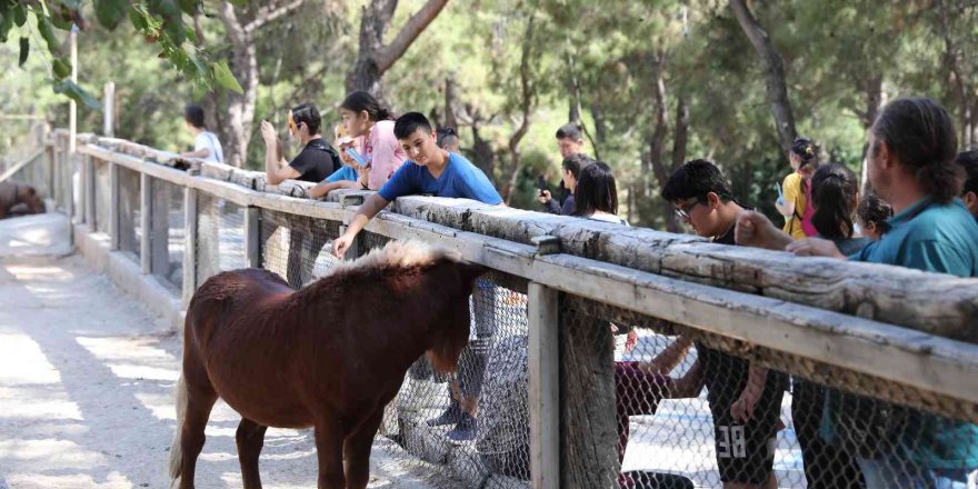Hayvanat Bahçesi Özel Öğrencileri Ağırladı