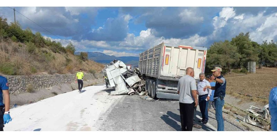 Adana’da Trafik Kazası: 3 Ölü
