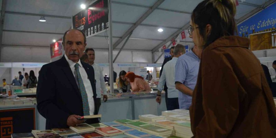 Balcıoğlu: "iletişimin Azaldığı Çağda Gerekli Olan Şey Okumaktır"