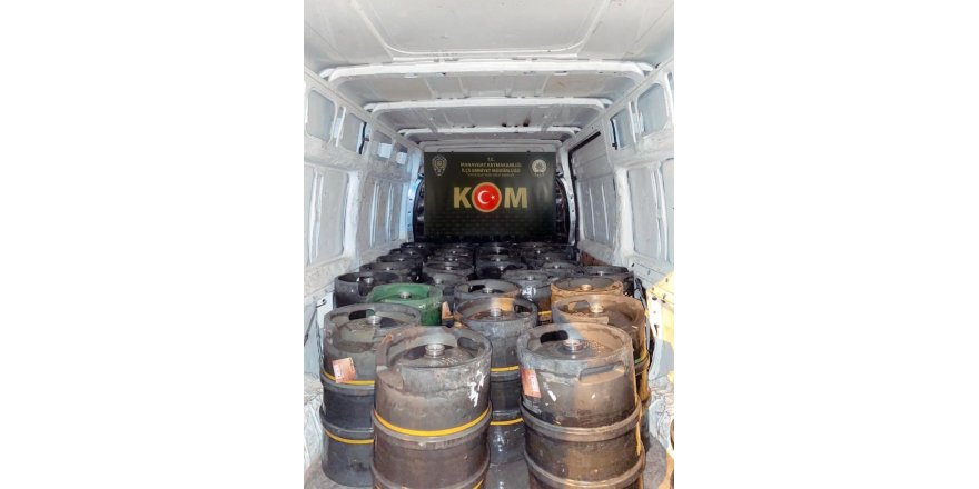 Antalya’da Bin 500 Litre Bandrolsüz Alkol Ele Geçirildi