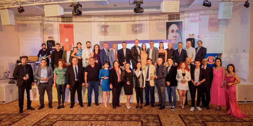 Agc Medya Başarı Ödülleri Sahiplerini Buldu