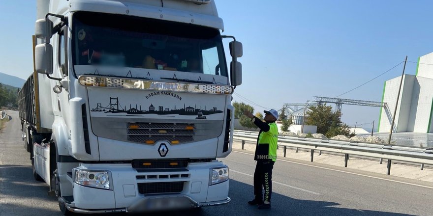 Burdur’da Trafik Denetiminde Sürücülere Ceza Yağdı