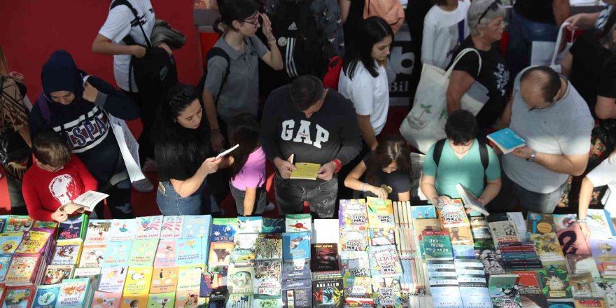 12. Antalya Kitap Fuarı’nda Yerel Yazarlar Okurlarıyla Buluşuyor