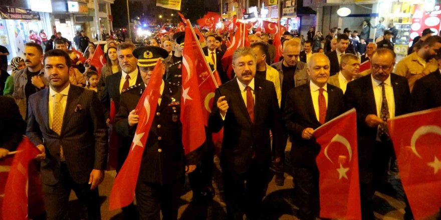 Osmaniye’de ’bayrak Yürüyüşü’ Düzenlendi