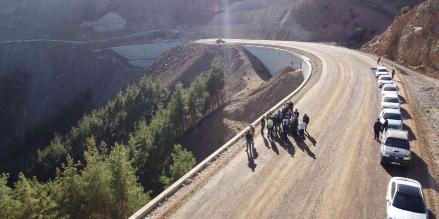 Adana Kozan İle Kayseri Arası 105 Kilometreye Düşecek Çalışmalar Hızla Sürüyor