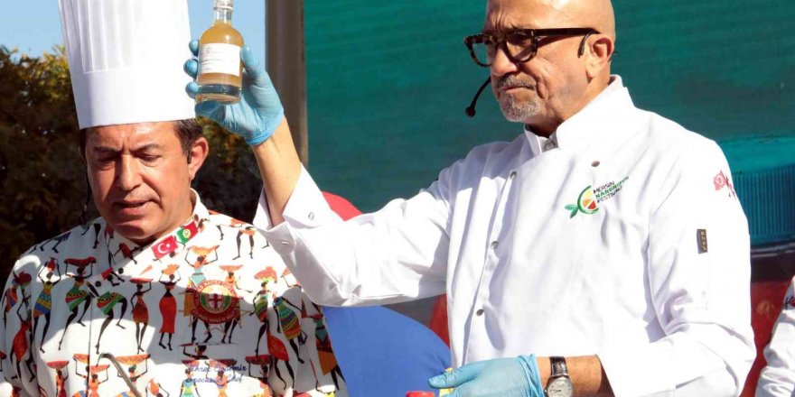 Venezuela Büyükelçisi Reyes, Narenciye Festivalinde Yemek Yaptı