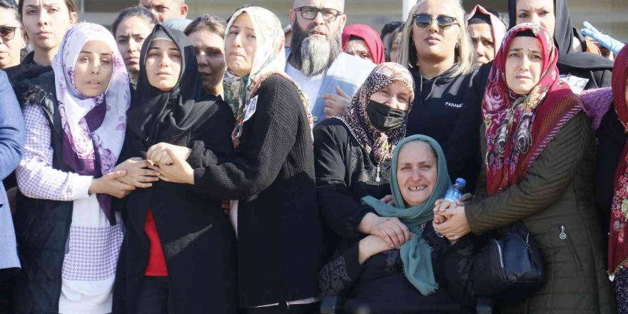 Terör Kurbanı Minik Ecrin Ve Babasının Cenazeleri Adana’ya Getirildi