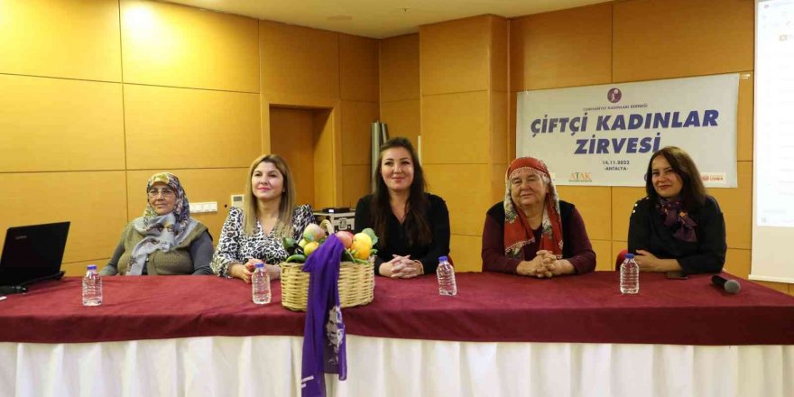 Büyükşehir’de Çiftçi Kadınlar Zirvesi Yapıldı