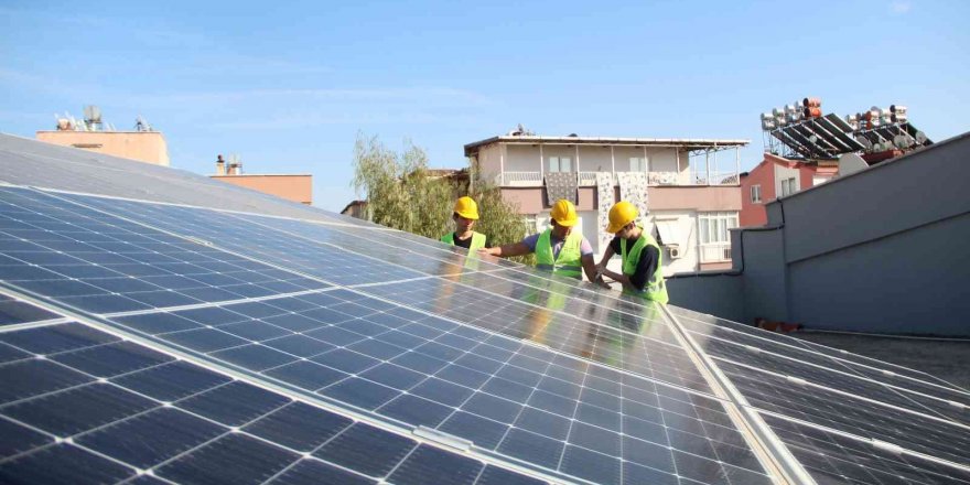 Antalya’da Okullar Enerjisini Güneşten Karşılayacak