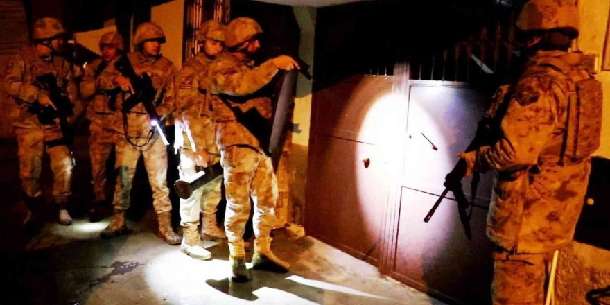 Mersin’de Terör Operasyonu: 10 Gözaltı