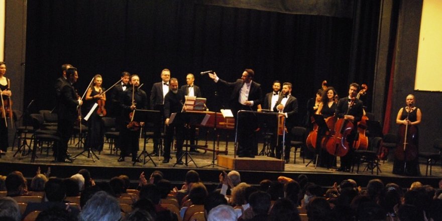 Çukurova Devlet Senfoni Orkestrası Sanatseverlerin Karşısına Çıktı