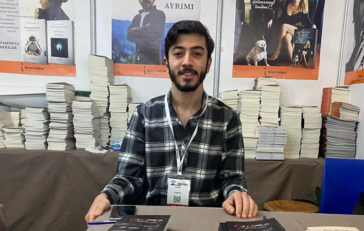 Yazar Ahmet Durak Kimdir?