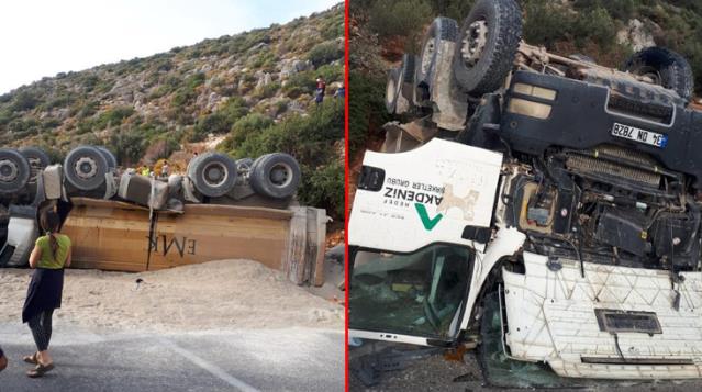 Kaza Sonucu Ters Dönen Kamyonun Sürücüsü Hayatını Kaybetti