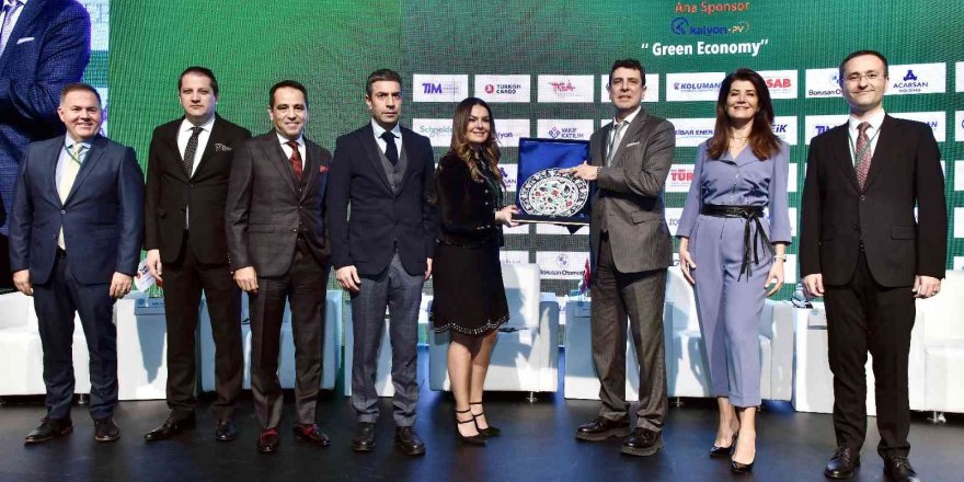 Tüiosb’ye Türkiye’nin İlk İhracat Odaklı Dijital Ve Yeşil Osb Ödülü