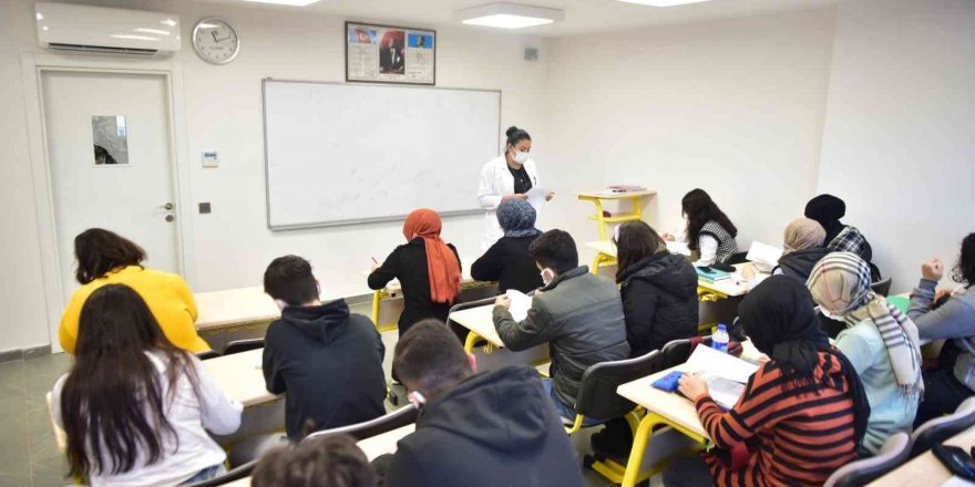 Kepez Belediyesi’nde Üniversite Hazırlık Kursları