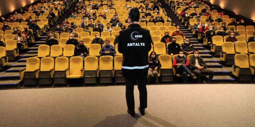 Antalya’da Özel Güvenlik Görevlileri Ve Emniyet Personeline Eğitim