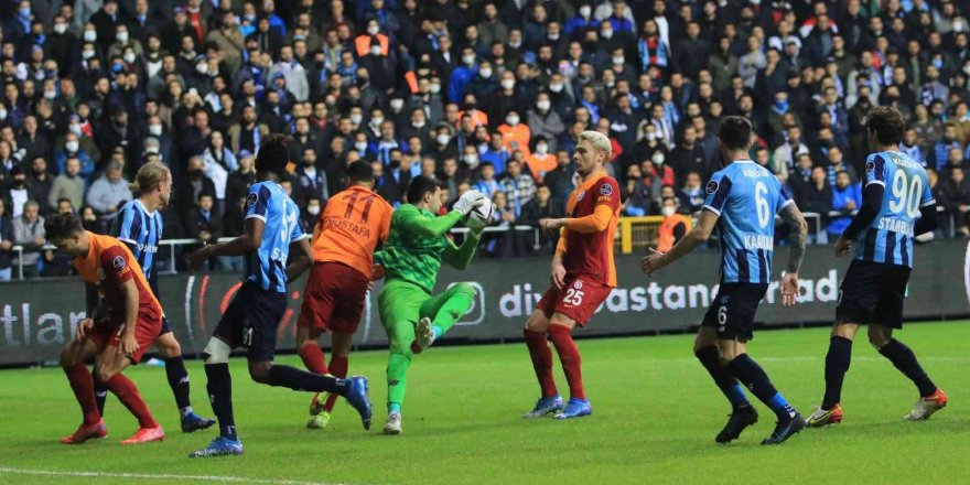 Spor Toto Süper Lig: Adana Demirspor: 0 - Galatasaray: 0 (ilk Yarı)