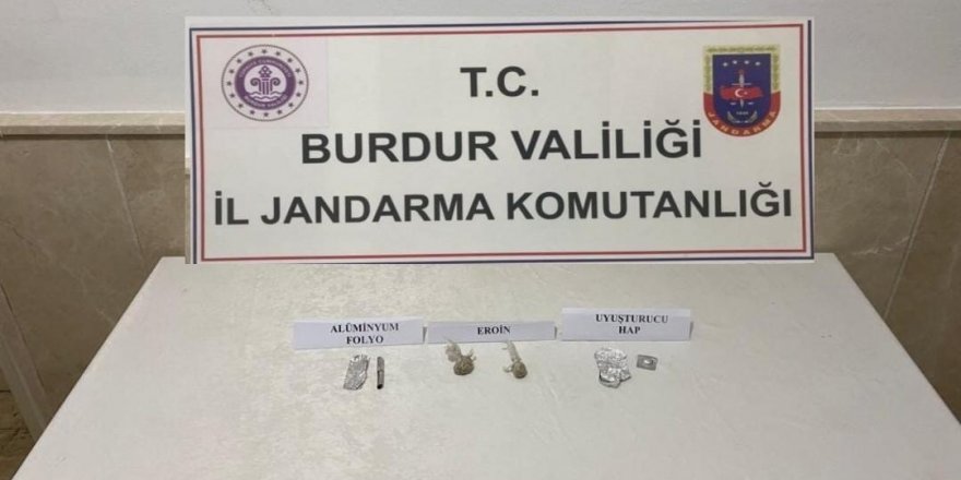 Burdur’a Uyuşturucu Getiren İki Şüpheli Yakalandı