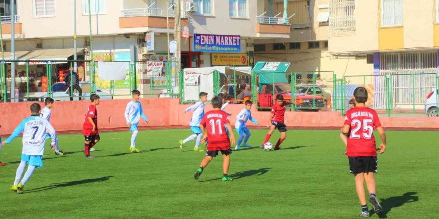 3 Ocak Mersin’in Kurtuluşu Minikler Futbol Turnuvası Devam Ediyor