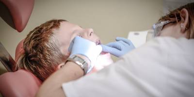 Çocuklarda Diş Çürükleri: Neden Olur, Nasıl Tedavi Edilir?
