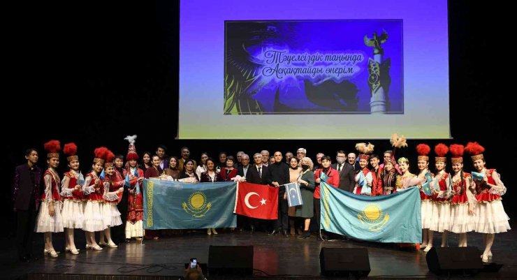 Kazakistan’ın Bağımsızlık Yıl Dönümü Muratpaşa’da Kutlandı