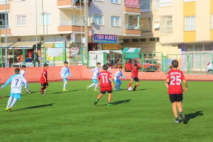 3 Ocak Mersin’in Kurtuluşu Minikler Futbol Turnuvası Devam Ediyor