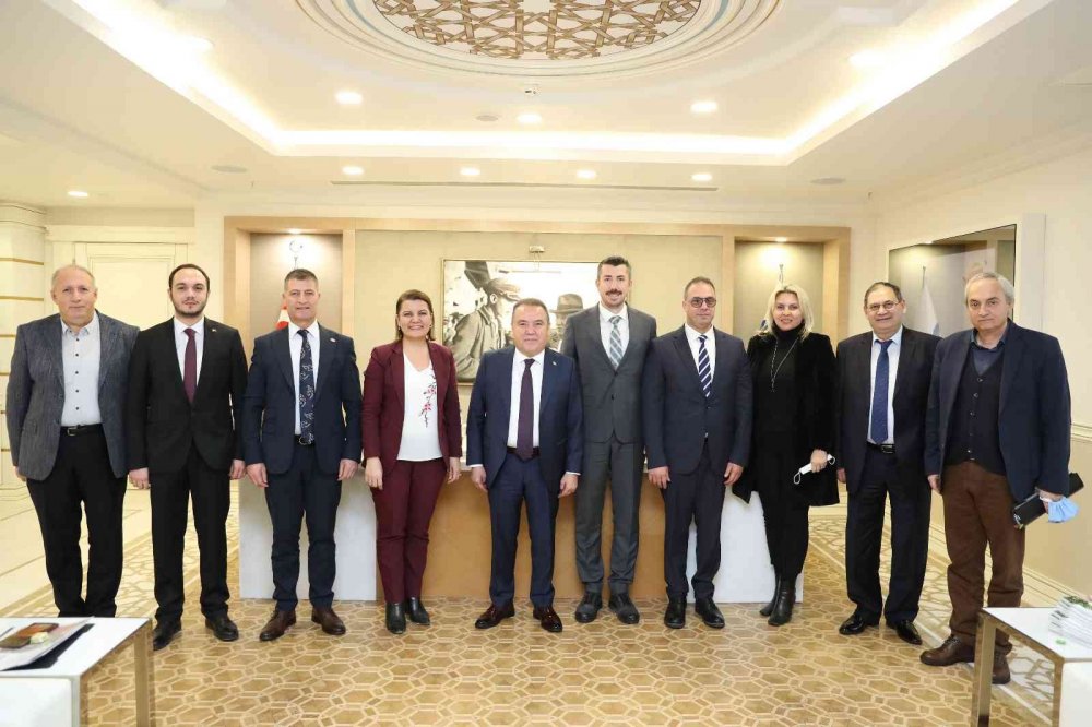 Fatma Kaplan Antalya'da Büyükşehir Belediyesi'nin Projelerini İnceledi