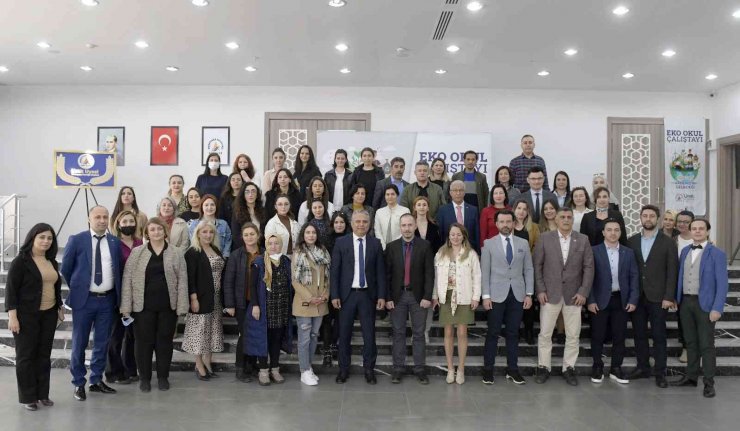 Muratpaşa’da Eko Okullar Çalıştayı Toplandı