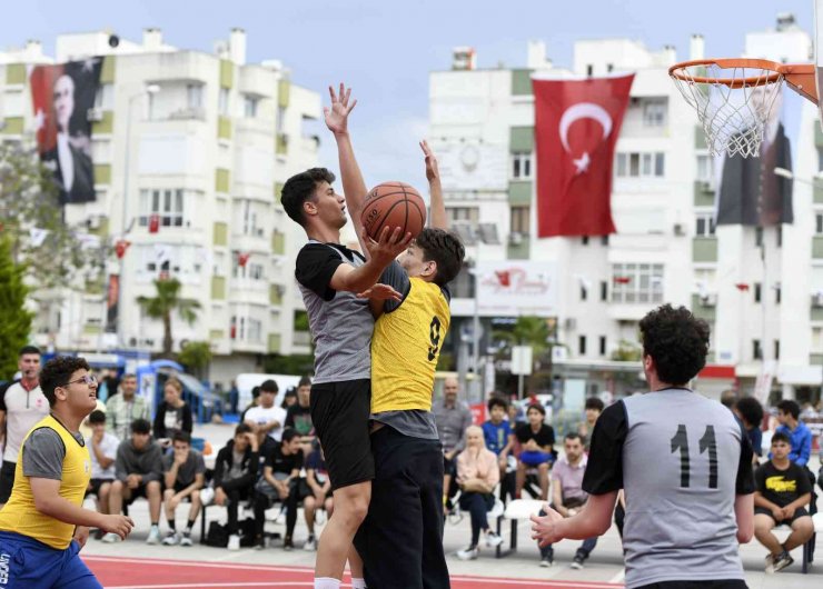 Muratpaşa’da Basketbol Şenliği