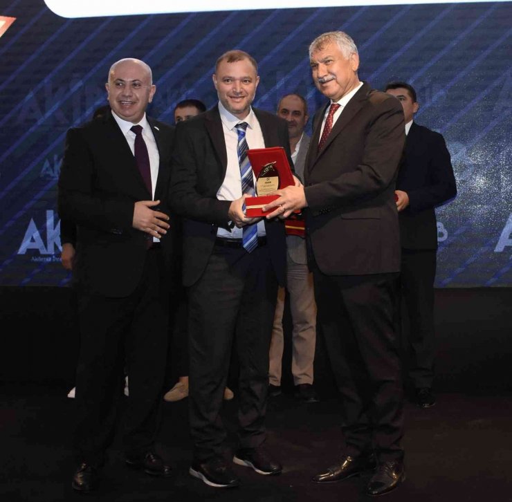 Ashib, Adana’nın Hayvansal Gıda İhracatı Şampiyonlarını Ödüllendirdi